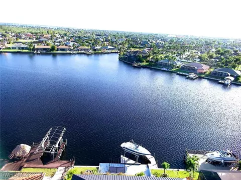 1944 Four Mile Cove Pkwy, Cape Coral, FL 33990