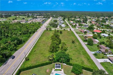 341 Dania St, Lehigh Acres, FL 33936