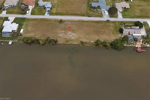 1146 NW 2nd Pl, Cape Coral, FL 33993