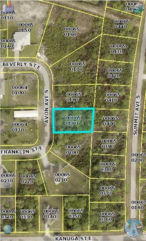 637 Avon Ave S, Lehigh Acres, FL 33974