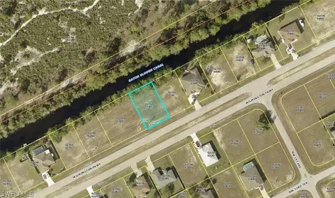 203 Wilmington Pkwy, Cape Coral, FL 33993
