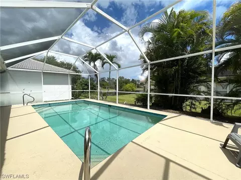 5151 Coldstream Ln, Naples, FL 34104 photo 2