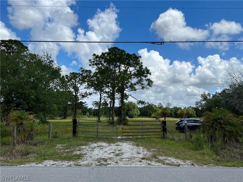 880 Evans Rd, Labelle, FL 33935 photo 3