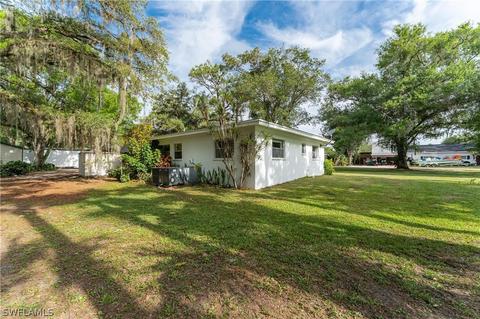 439 6th Ave, Labelle, FL 33935 photo 3