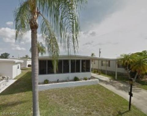 5526 Colonial Rd, North Fort Myers, FL 33917