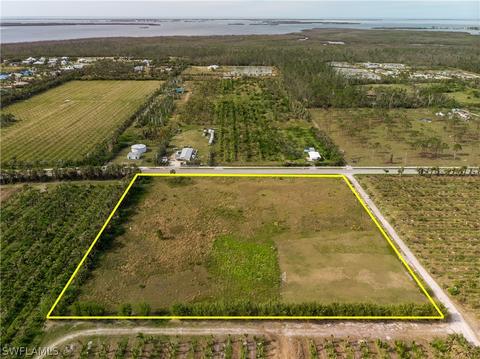 7401 Bullwinkle Way, Bokeelia, FL 33922