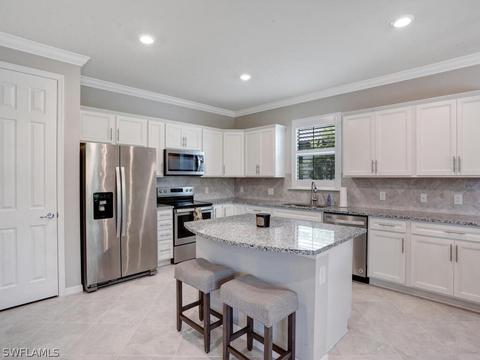 3564 E Hampton Cir, Alva, FL 33920 photo 11