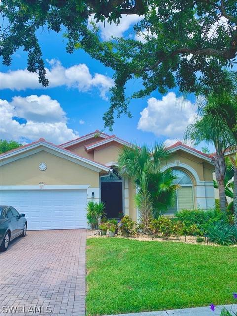 1925 Par Dr, Naples, FL 34120 photo 1