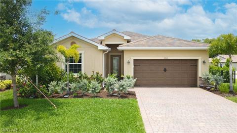 3501 E Hampton Cir, Alva, FL 33920 photo 1