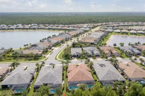 7678 Jacaranda Ln, Naples, FL 34114 photo 5