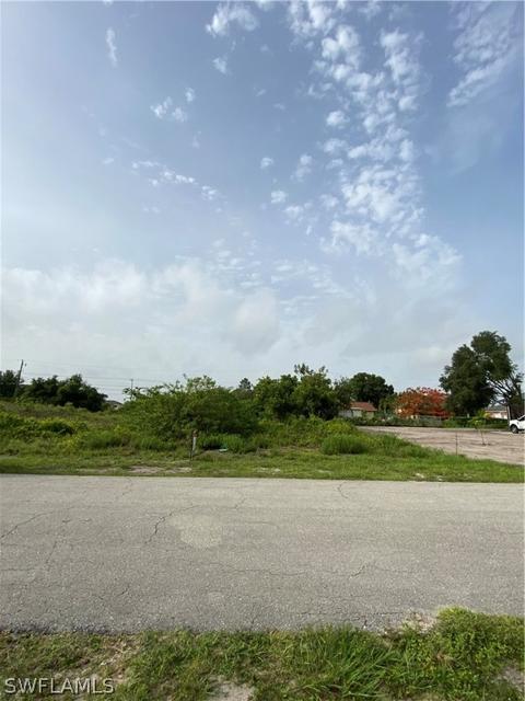 4309 7th St SW, Lehigh Acres, FL 33976