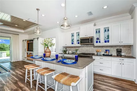 4632 Centaurus Cir, Naples, FL 34120 photo 6