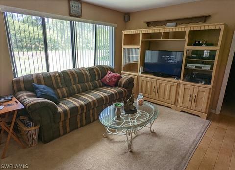 864 Haskell St E, Lehigh Acres, FL 33974 photo 4