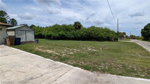 864 Haskell St E, Lehigh Acres, FL 33974 photo 32