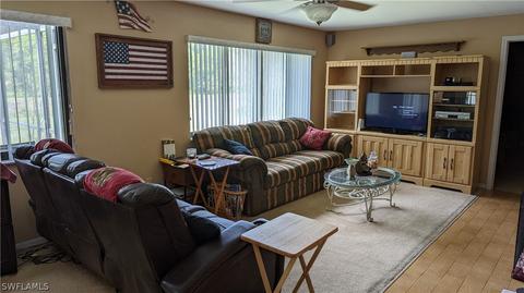 864 Haskell St E, Lehigh Acres, FL 33974 photo 5