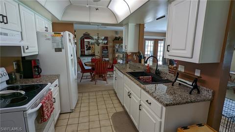 864 Haskell St E, Lehigh Acres, FL 33974 photo 9