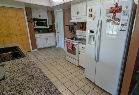 864 Haskell St E, Lehigh Acres, FL 33974 photo 10