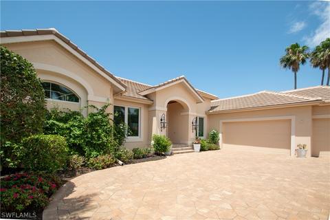 11430 W Compass Point Dr, Fort Myers, FL 33908
