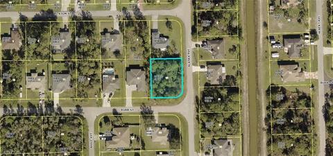 5536 Burr St, Lehigh Acres, FL 33971
