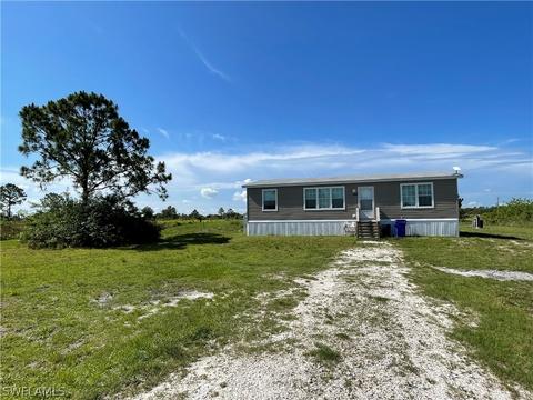 1014 Dixie Rd, Labelle, FL 33935 photo 3