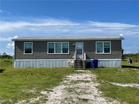 1014 Dixie Rd, Labelle, FL 33935 photo 2