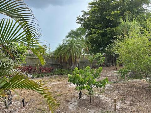 4507 Normandy Dr, Naples, FL 34112 photo 9