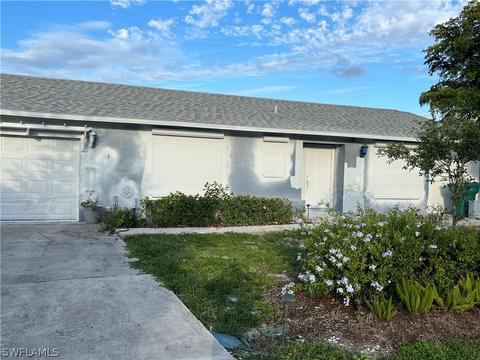 4507 Normandy Dr, Naples, FL 34112 photo 2