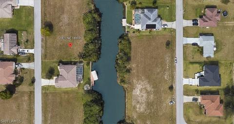 1827 NE 18 Pl, Cape Coral, FL 33909