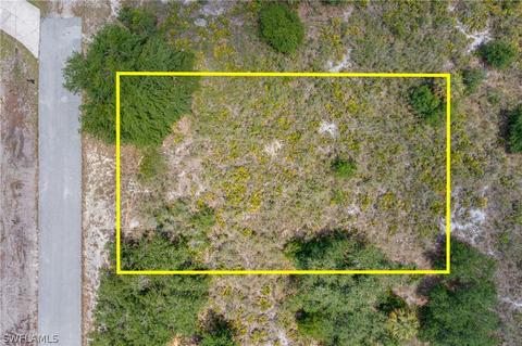 2603 73rd St W, Lehigh Acres, FL 33971