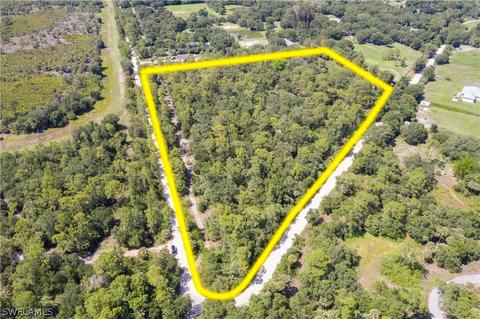 6061 Bowling Rd, North Fort Myers, FL 33917