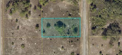 1515 Columbus Ave, Lehigh Acres, FL 33972
