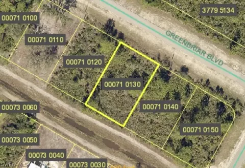 405 Greenbriar Blvd, Lehigh Acres, FL 33972