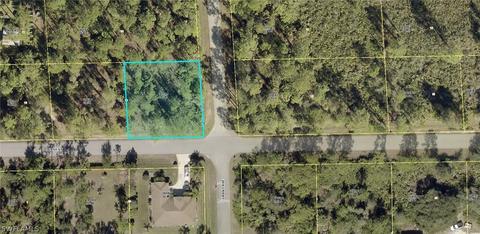 3307 E 21st St, Alva, FL 33920