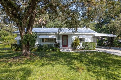 290 Hendry St, Labelle, FL 33935 photo 1