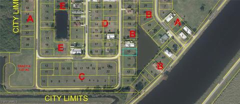 932 Meyerchick Dr, Moore Haven, FL 33471 photo 2