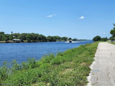 932 Meyerchick Dr, Moore Haven, FL 33471 photo 3