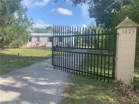 1675 Evans Rd, Labelle, FL 33935 photo 2