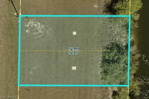1135 NW 9th Pl, Cape Coral, FL 33993