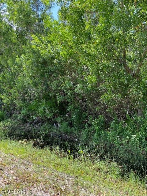 6570 Briarcliff Rd, Fort Myers, FL 33912