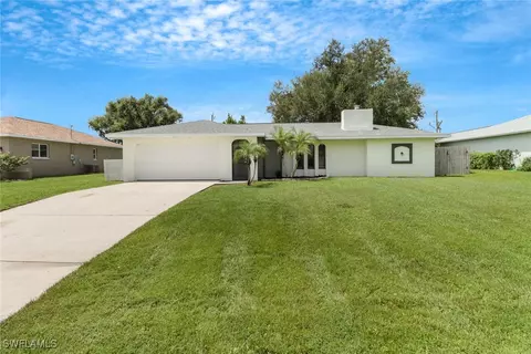 326 SE 21st Pl, Cape Coral, FL 33990