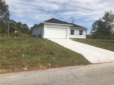 507 E 8th St, Lehigh Acres, FL 33972 photo 1