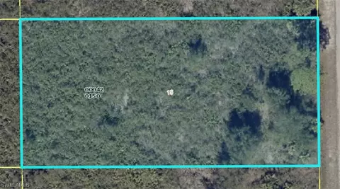 1105 Hamilton Ave, Lehigh Acres, FL 33972