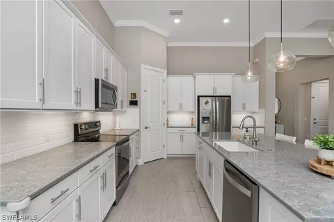 19214 Mesic Ln, Estero, FL 33928 photo 8