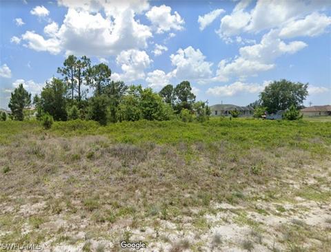 2609 42nd St SW, Lehigh Acres, FL 33976