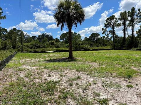 3203 E 20th St, Alva, FL 33920 photo 8
