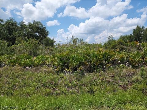 2519 13th St SW, Lehigh Acres, FL 33976