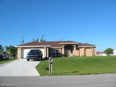 702 SW 8th Ct, Cape Coral, FL 33991