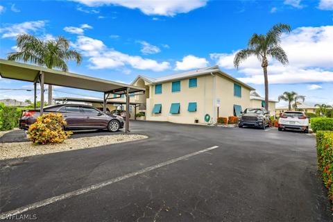 4006 SE 19th Pl #101, Cape Coral, FL 33904