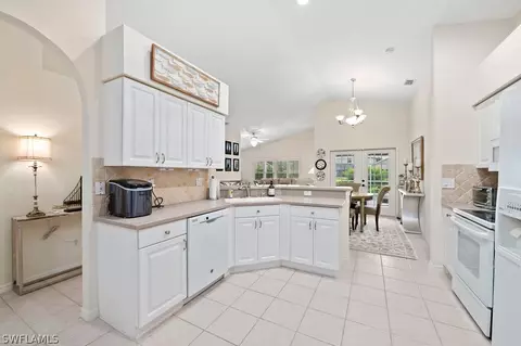 11515 Chaplis Ln, Estero, FL 33928 photo 6