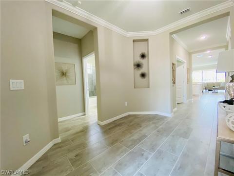 4028 E Hampton Cir, Alva, FL 33920 photo 2